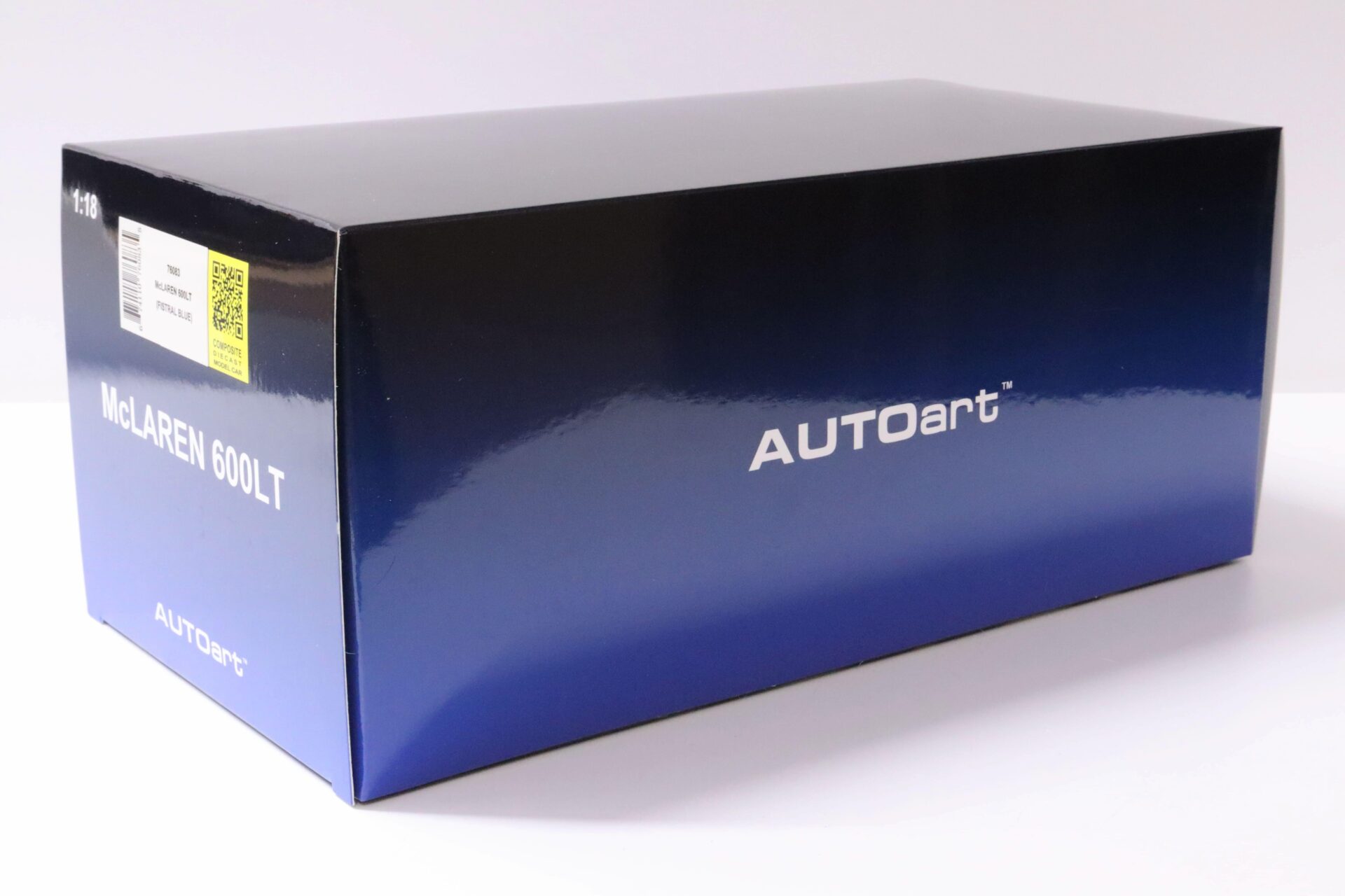 1:18 AUTOart McLAREN 600LT Coupe 2019 Fistral blue metallic