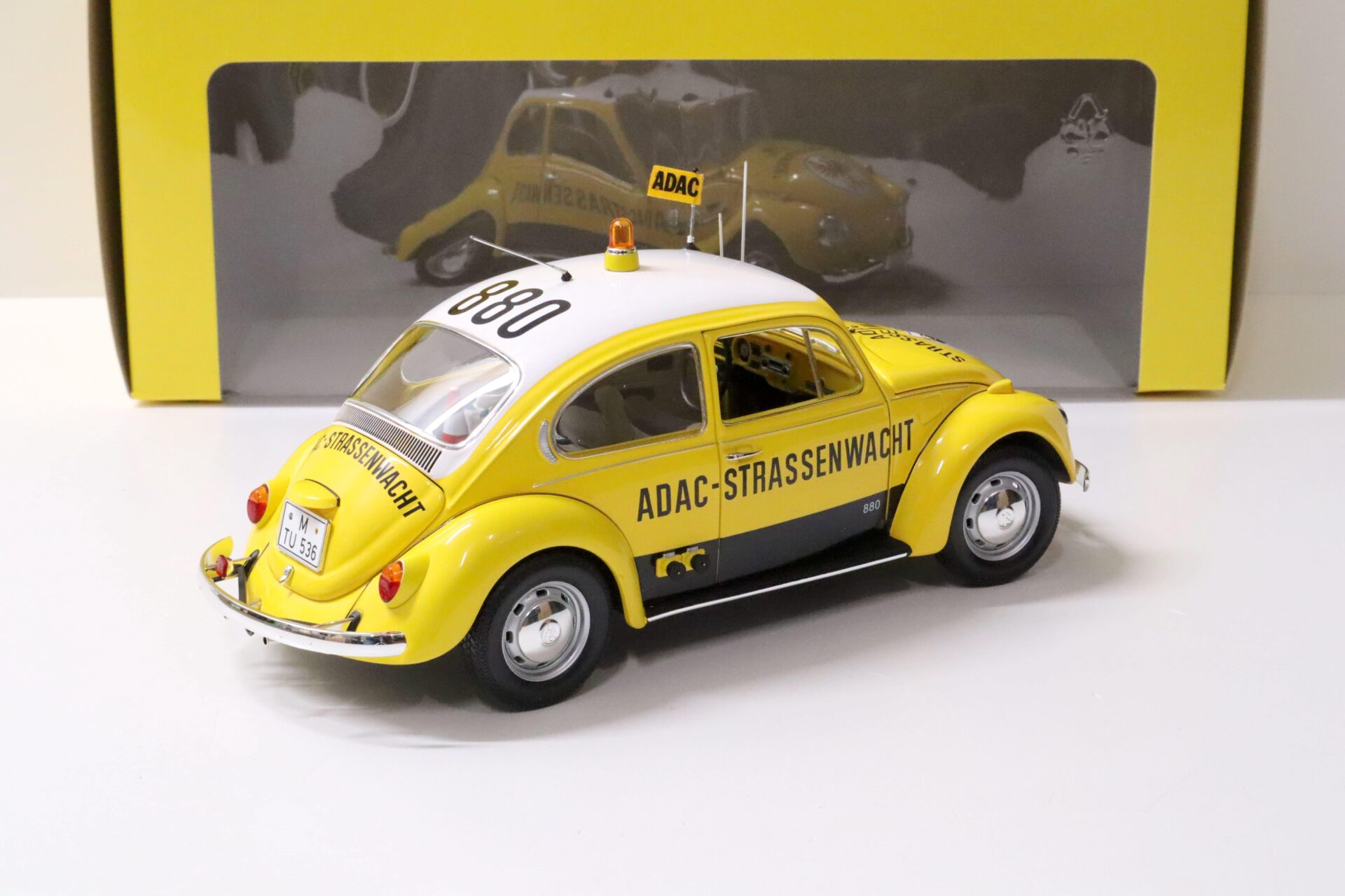 1:18 Minichamps VW Käfer 1300 ADAC Strassenwacht 1969 yellow