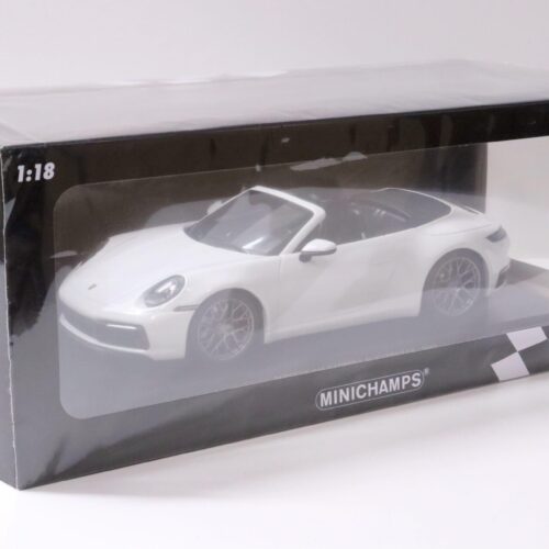 1:18 Minichamps Porsche 911 (992) Carrera 4S Cabriolet white 2019