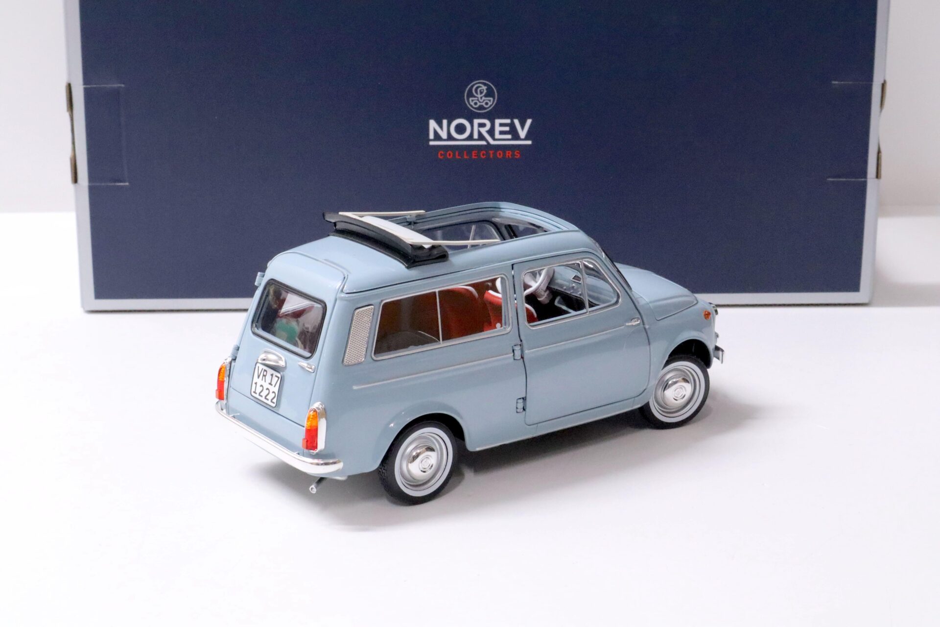 1:18 Norev Fiat 500 Giardiniera 1964 Cenere blue