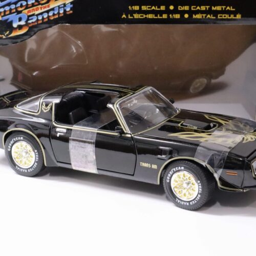 1:18 ERTL Joyride 1977 Pontiac Trans AM Smokey and the Bandit black