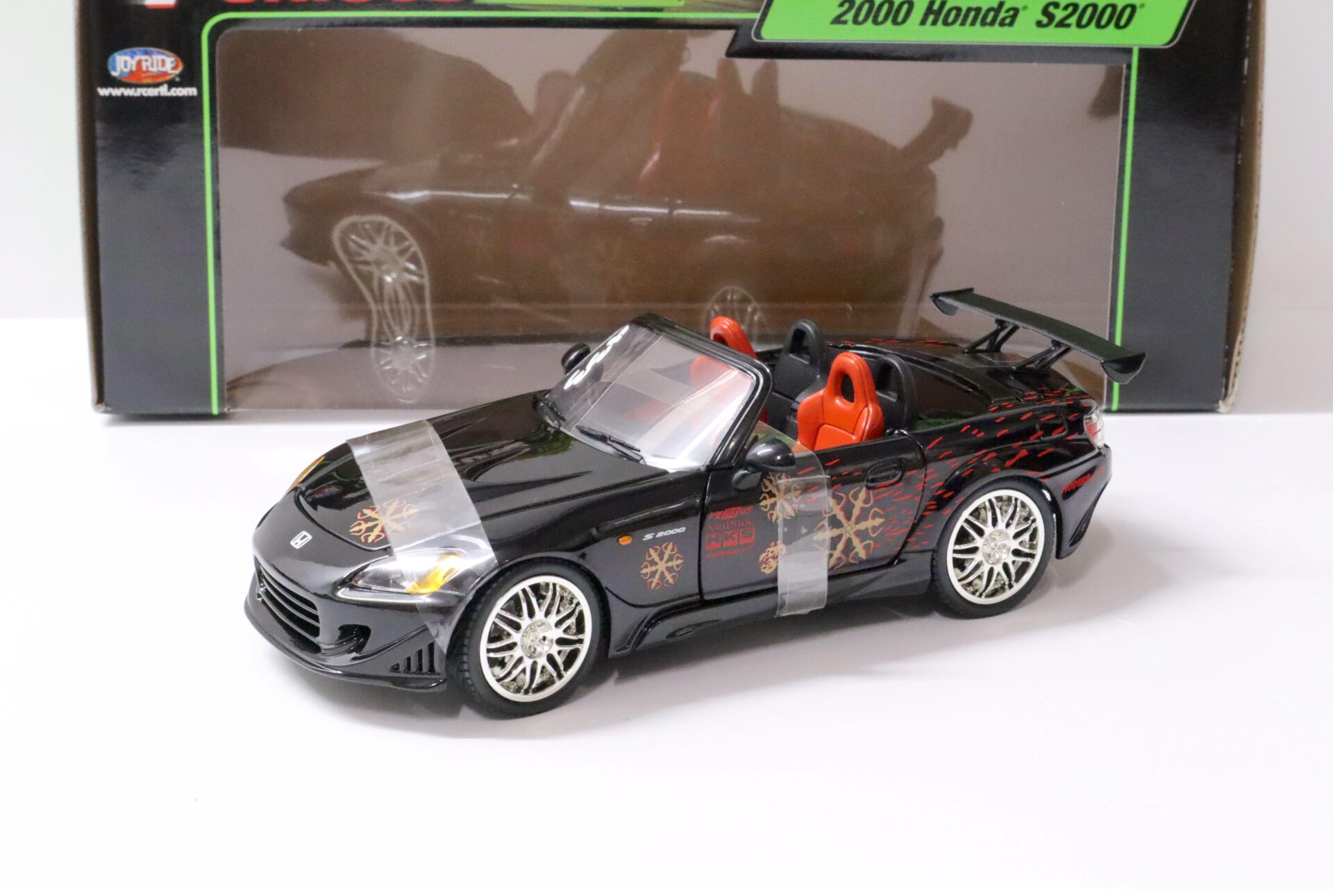 1:18 ERTL Joyride 2000 Honda S2000 with Top "The Fast and there Furious" black