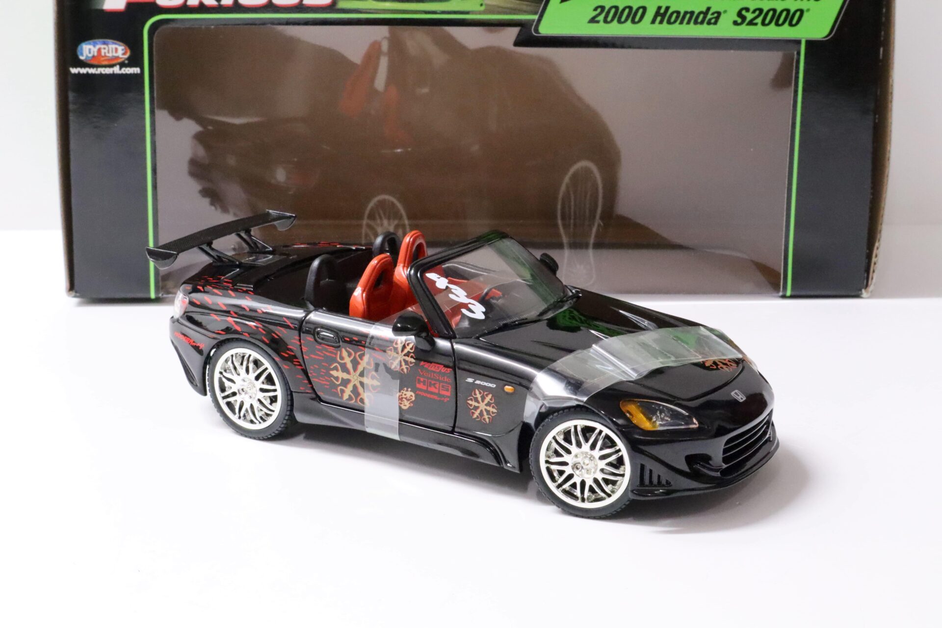 1:18 ERTL Joyride 2000 Honda S2000 with Top "The Fast and there Furious" black