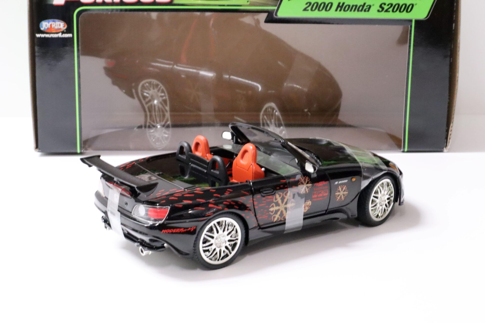 1:18 ERTL Joyride 2000 Honda S2000 with Top "The Fast and there Furious" black