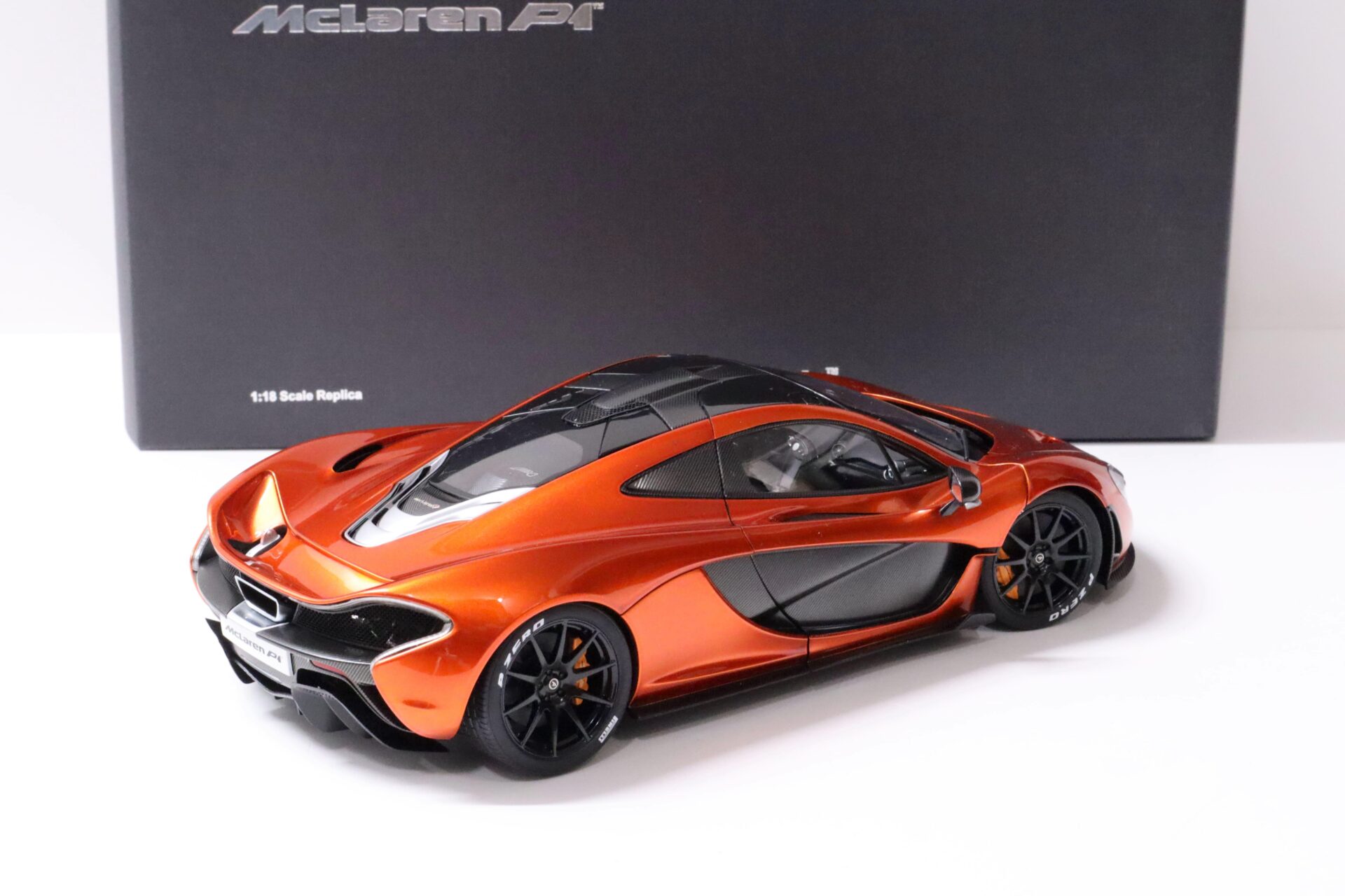 1:18 AUTOart McLaren P1 (2013) Volcano orange W/ orange calipers