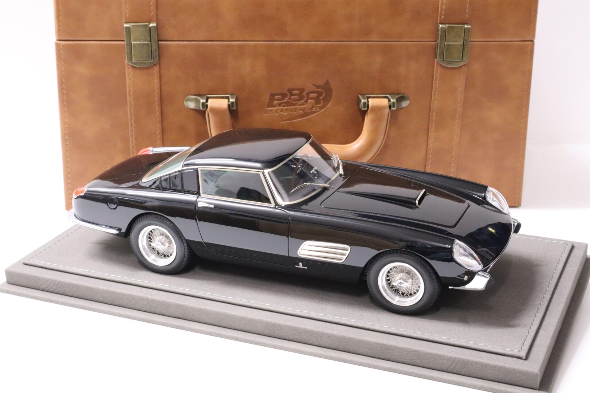 1:18 BBR Ferrari 250 GT Prince Bernard of Holland with Suitcase - Limited 13 pcs.