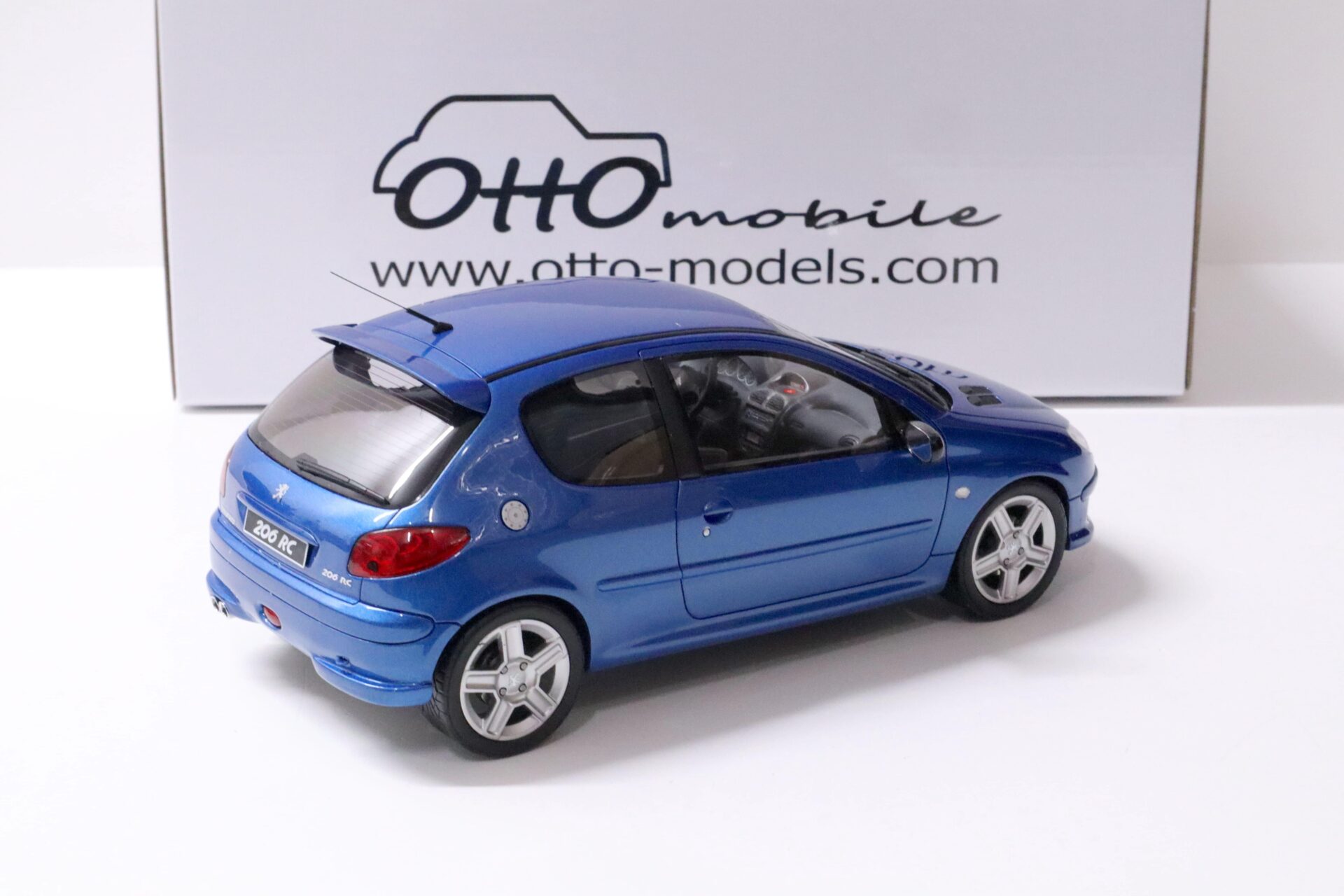 1:18 OTTO mobile OT917 Peugeot 206 RC Recife blue 2003