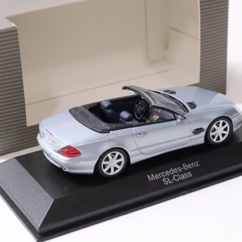 1:43 Minichamps Mercedes SL Convertible R230 tellurium silver DEALER VERSION