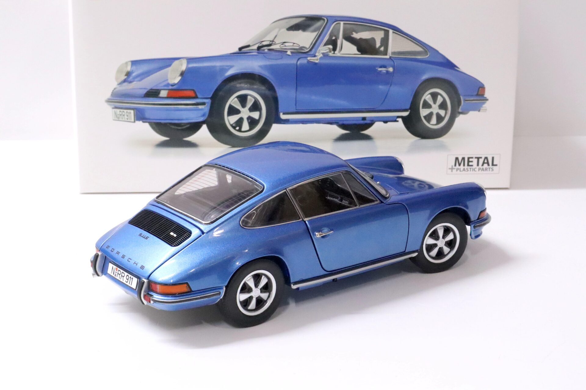 1:18 Schuco Porsche 911 S Coupe 1973 blue metallic