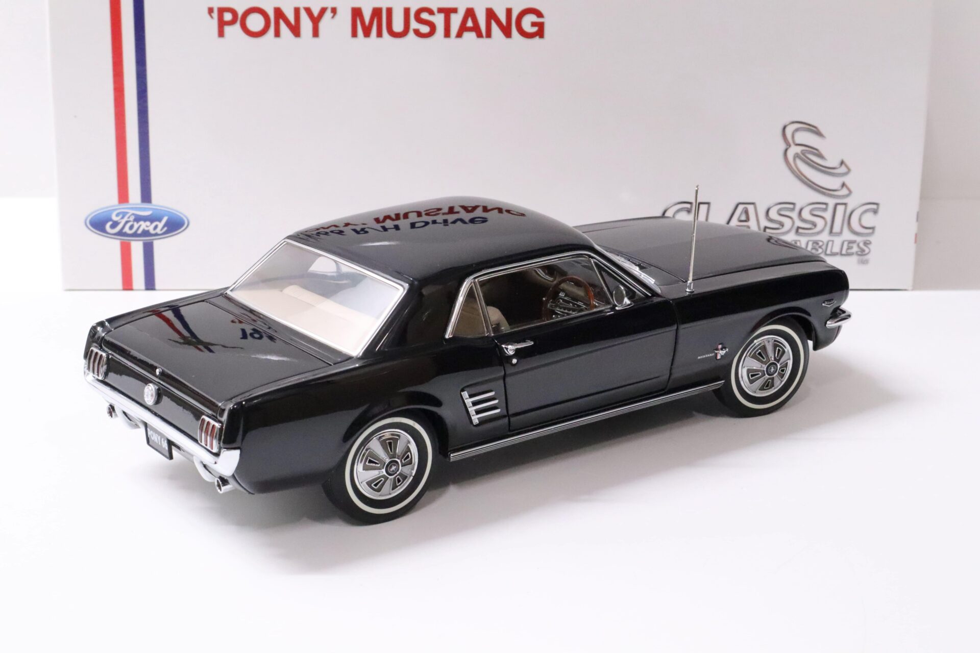 1:18 Classic Carlectables 1966 Ford Mustang Pony RHD Coupe Raven black