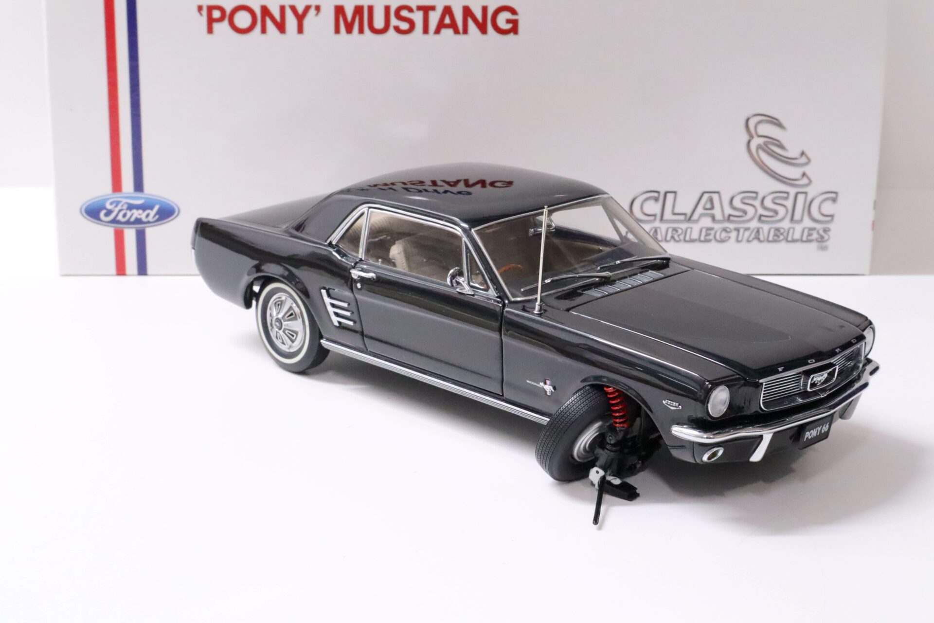 1:18 Classic Carlectables 1966 Ford Mustang Pony RHD Coupe Raven black