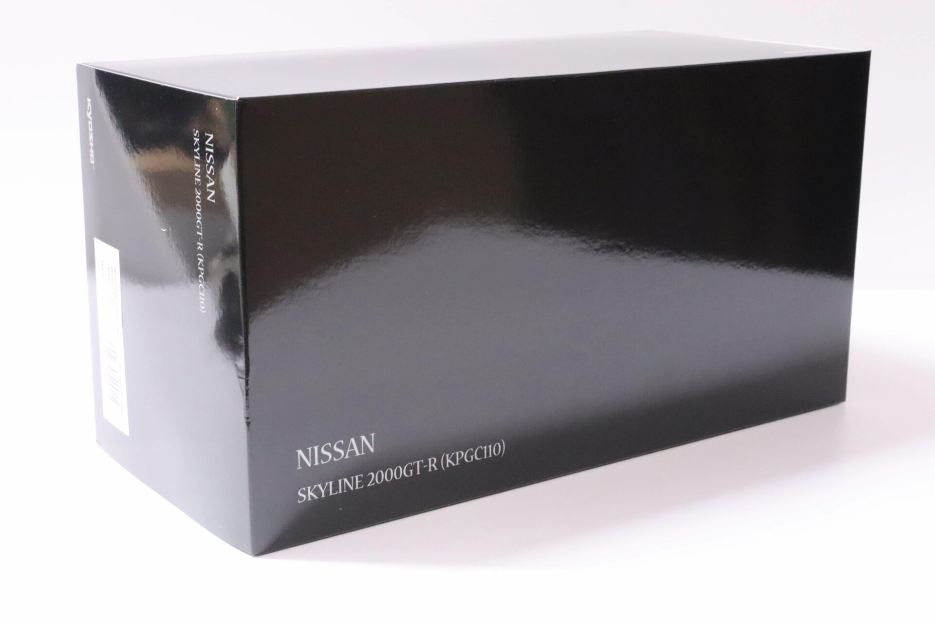 1:18 Kyosho Nissan Skyline 2000 GT-R KPGC110 white 1972
