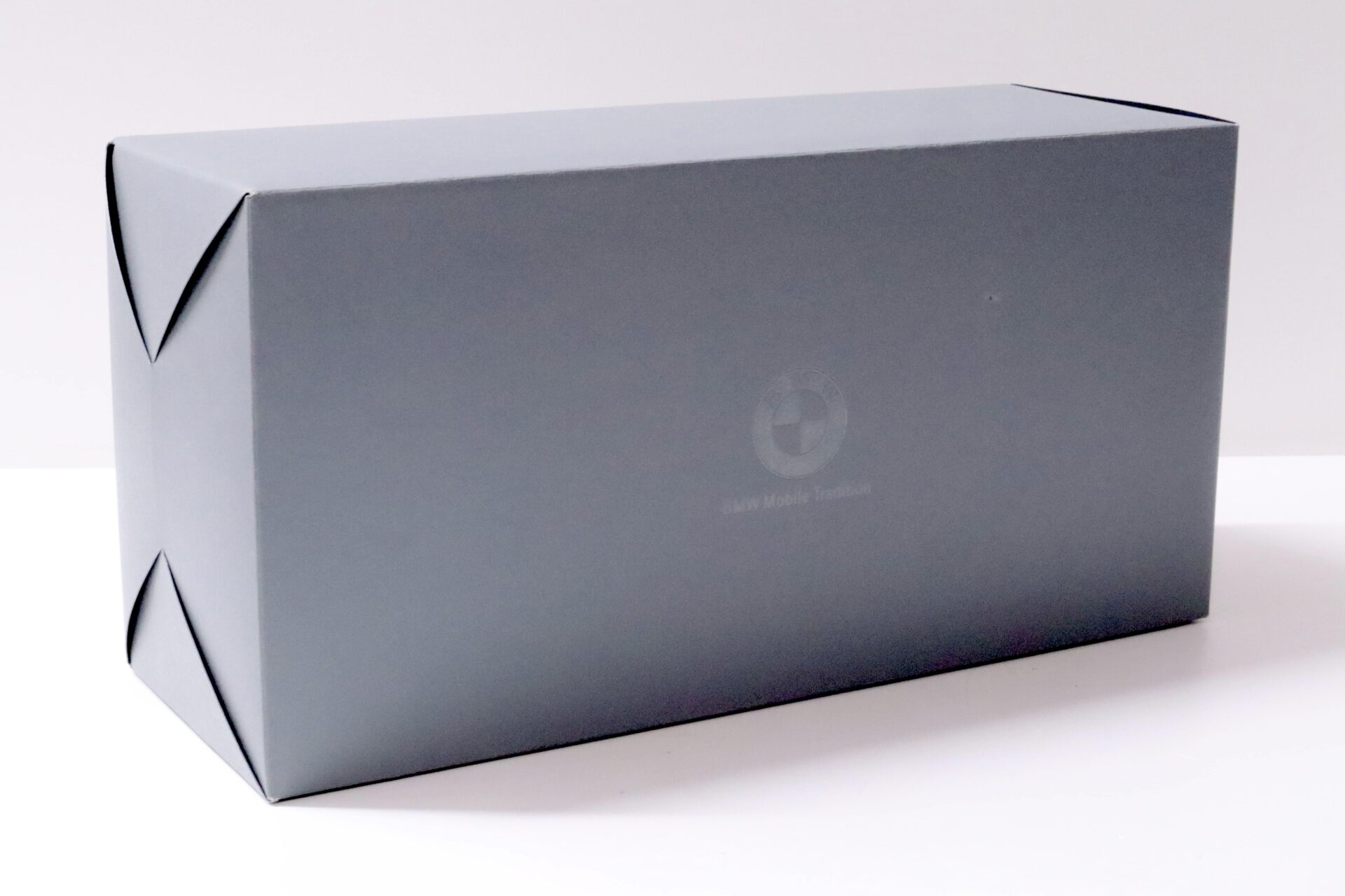 1:18 Minichamps BMW M1 ProCar 24h Le Mans 1981 Danner/v. Bayern DEALER VERSION