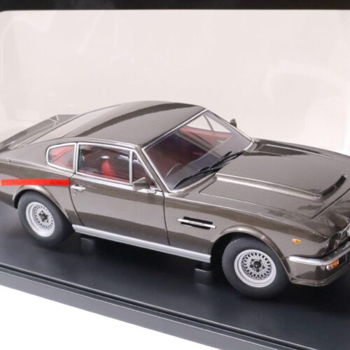 1:18 AUTOart Aston Martin V8 Vantage Coupe 1985 Cumberland grey metallic