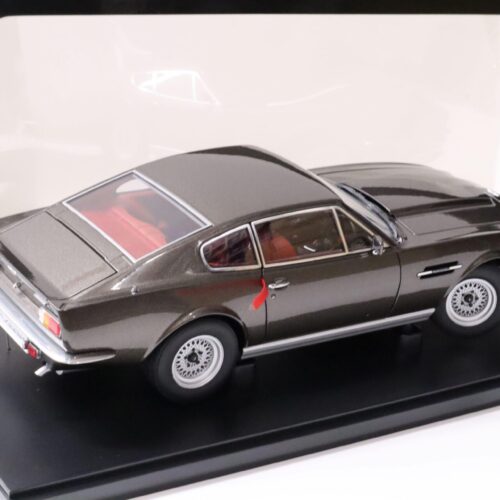 1:18 AUTOart Aston Martin V8 Vantage Coupe 1985 Cumberland grey metallic