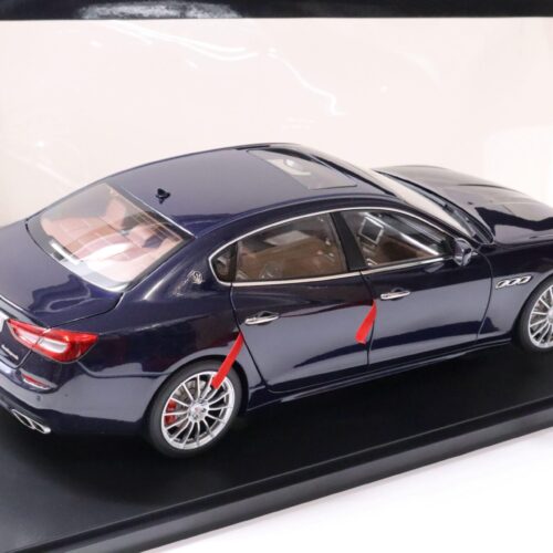 1:18 AUTOart Maserati Quattroporte GTS 2015 Rassion blue