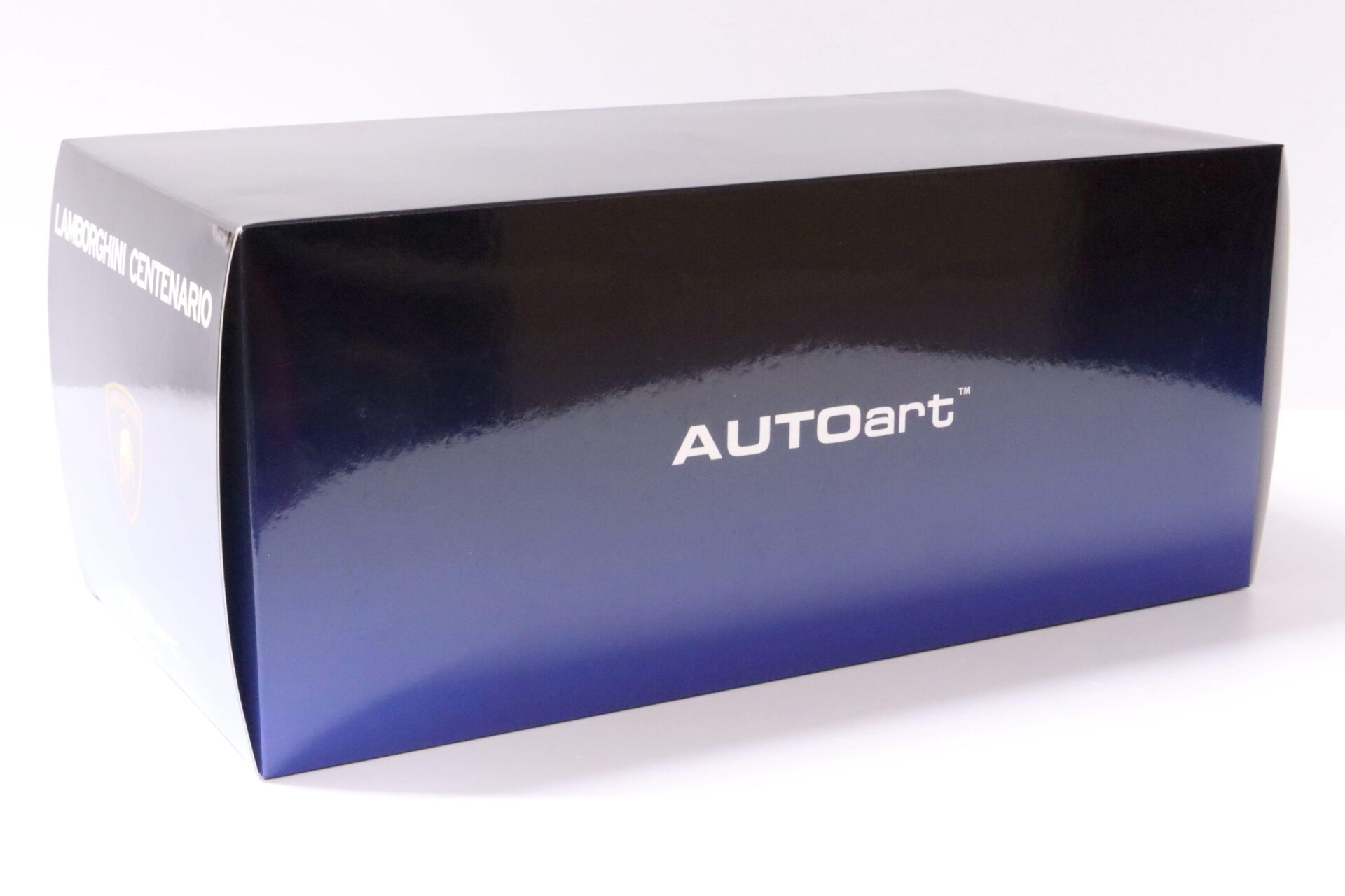 1:18 AUTOart Lamborghini Centenario 2017 Bianco Isis/ Solid white 79111