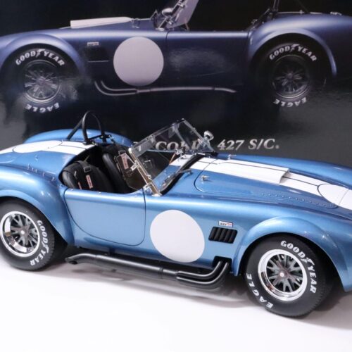 1:12 Kyosho Shelby Cobra 427 S/C light blue / white stripes Die-Cast
