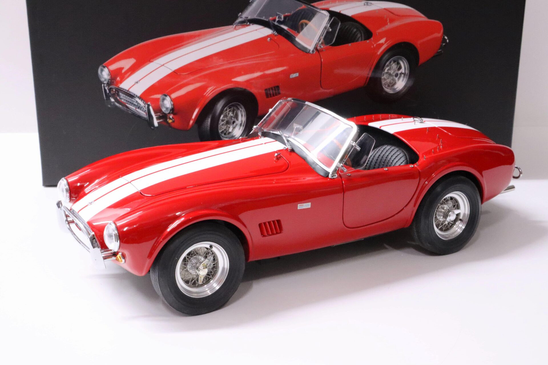 1:12 Schuco AC Cobra Shelby 289 red/ white stripes Die-Cast