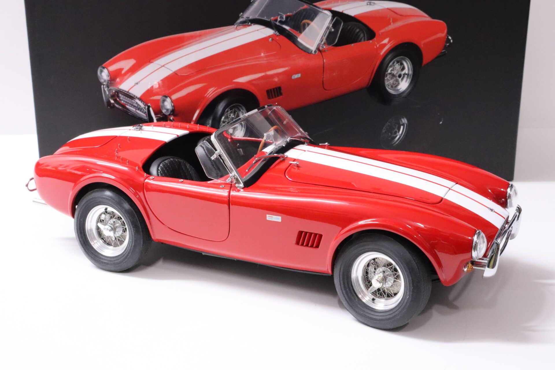 1:12 Schuco AC Cobra Shelby 289 red/ white stripes Die-Cast