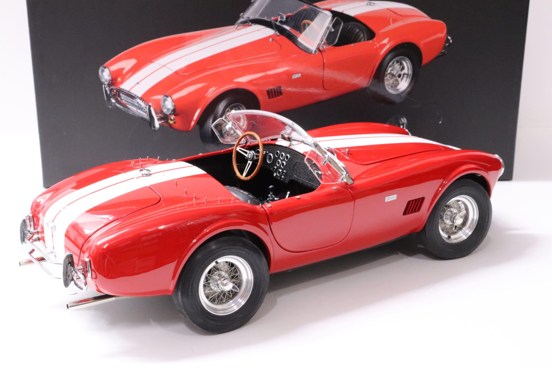 1:12 Schuco AC Cobra Shelby 289 red/ white stripes Die-Cast