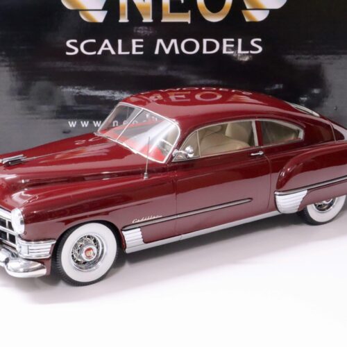 1:18 NEO Cadillac Series 62 Club Coupe Sedanette 1949 dark red