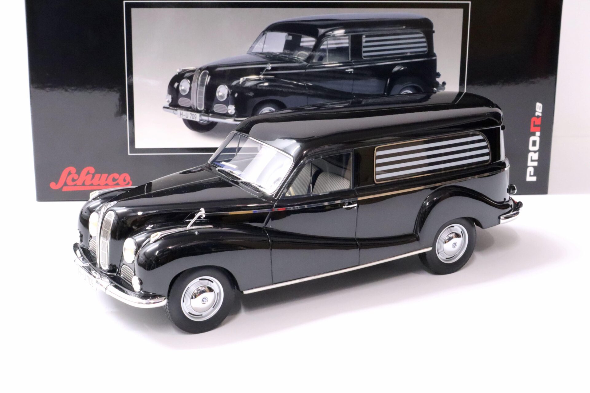1:18 Schuco BMW 502 "Barockengel" Bestattungswagen HEARSE black