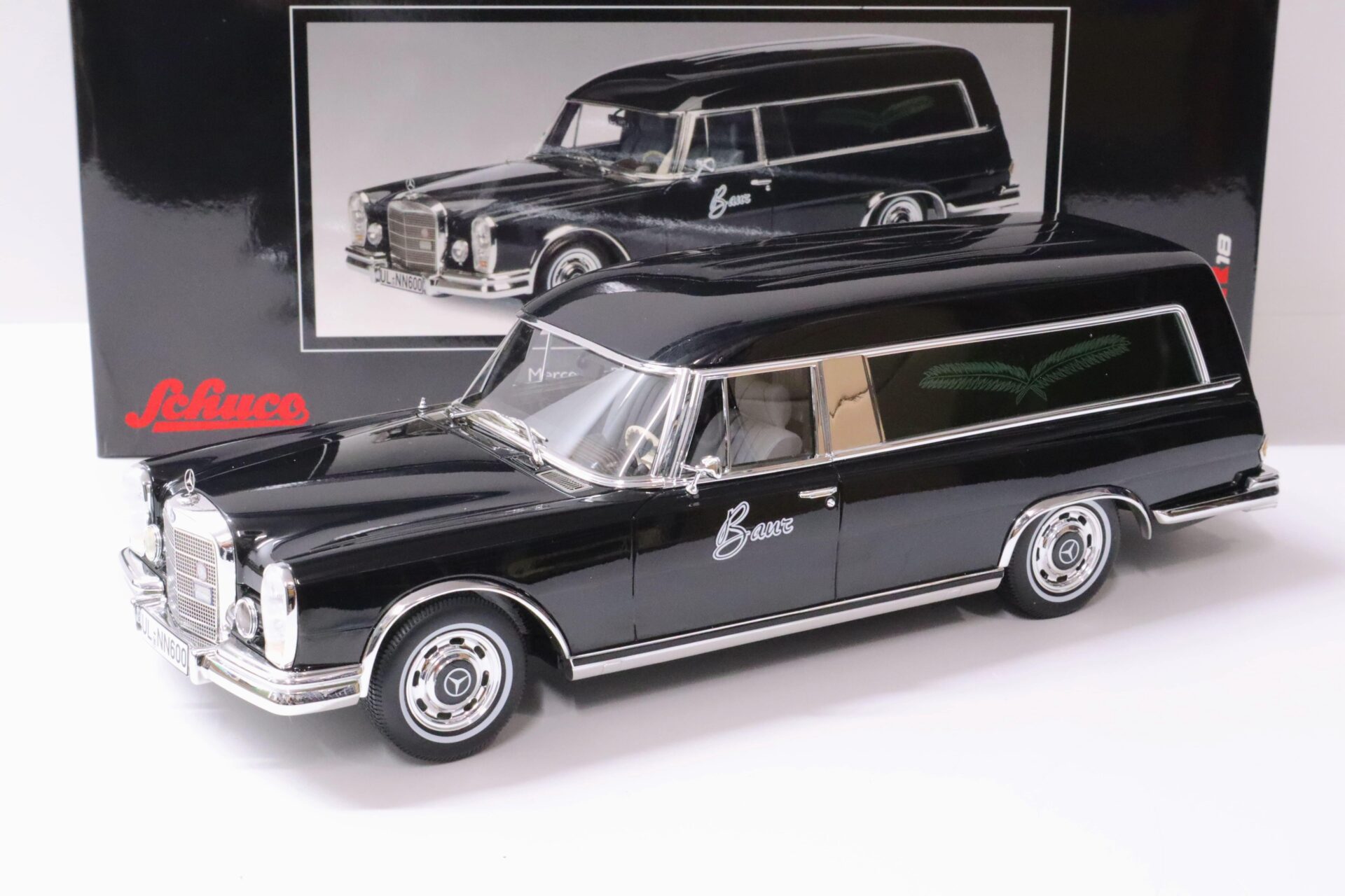 1:18 Schuco Mercedes 600 Bestattungswagen HEARSE black