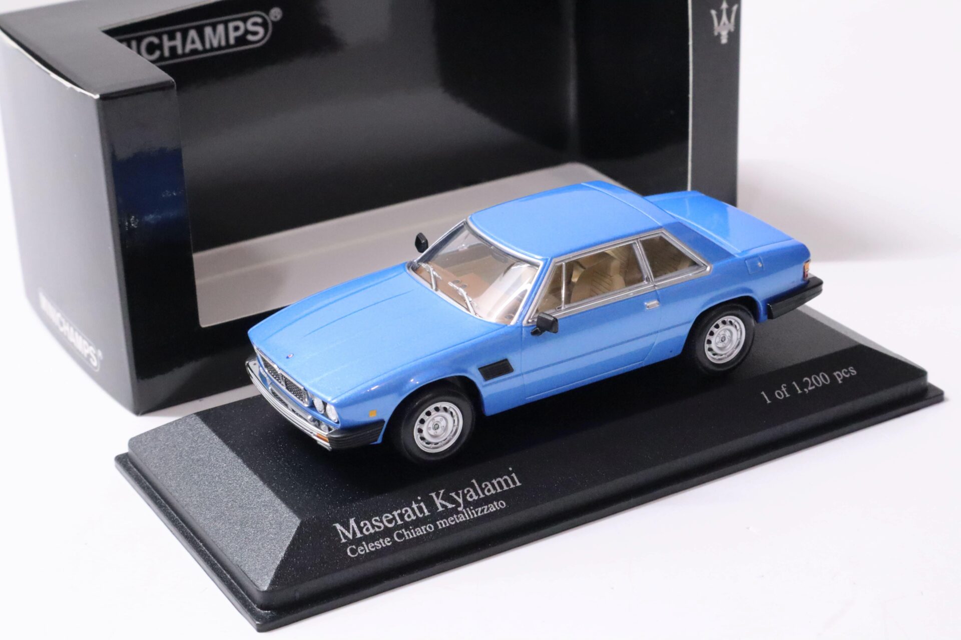 1:43 Minichamps Maserati Kyalami 1982 Celeste Chiaro metallizzato blue
