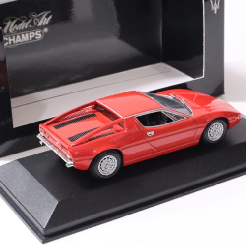 1:43 Minichamps Maserati Merak Coupe 1974 Rosso red