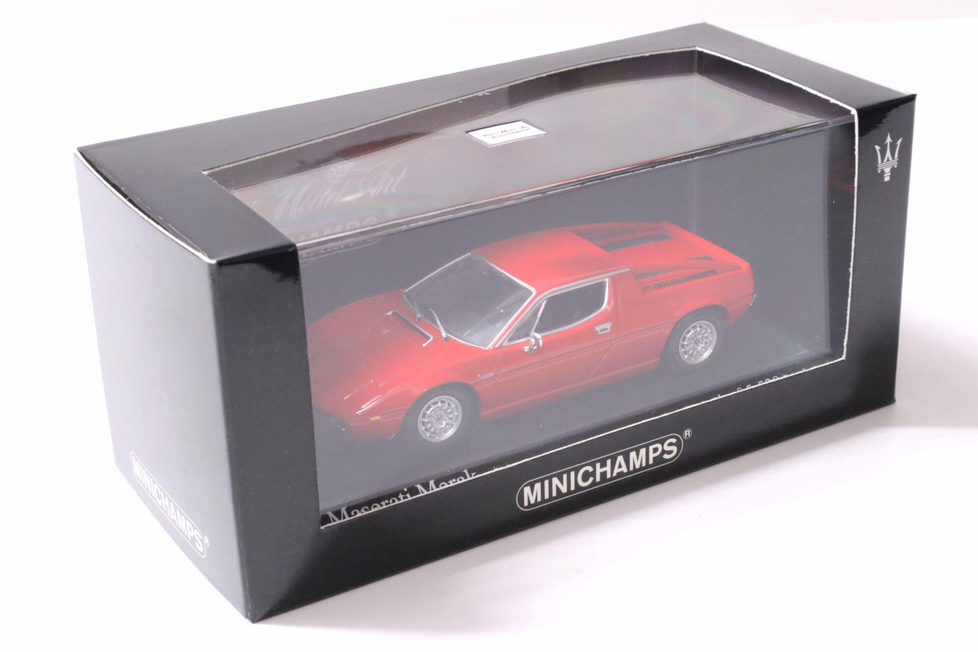 1:43 Minichamps Maserati Merak Coupe 1974 Rosso red