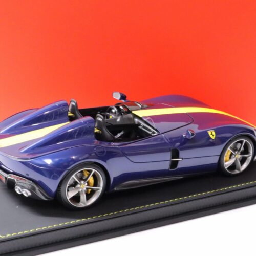 1:18 BBR Ferrari Monza SP2 blue Tour de France/ yellow stripes with display Limited Edition