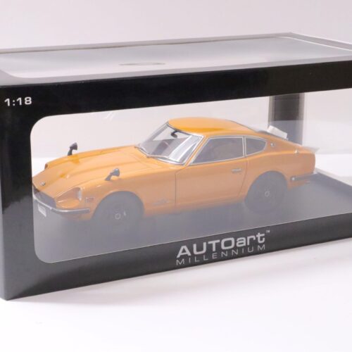 1:18 AUTOart Nissan Fairlady Z432 (PS30) Coupe RHD orange