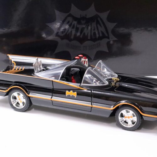 1:18 Jada Toys 1966 Batmobile Batman Classic TV Series + Figuren + Lights