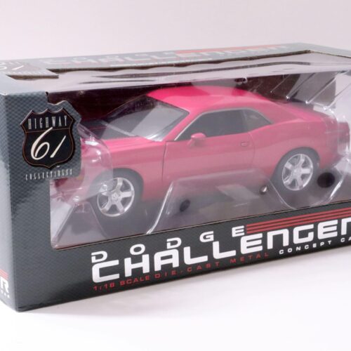 1:18 Highway61 Dodge Challenger Concept Car 2005 Panther pink
