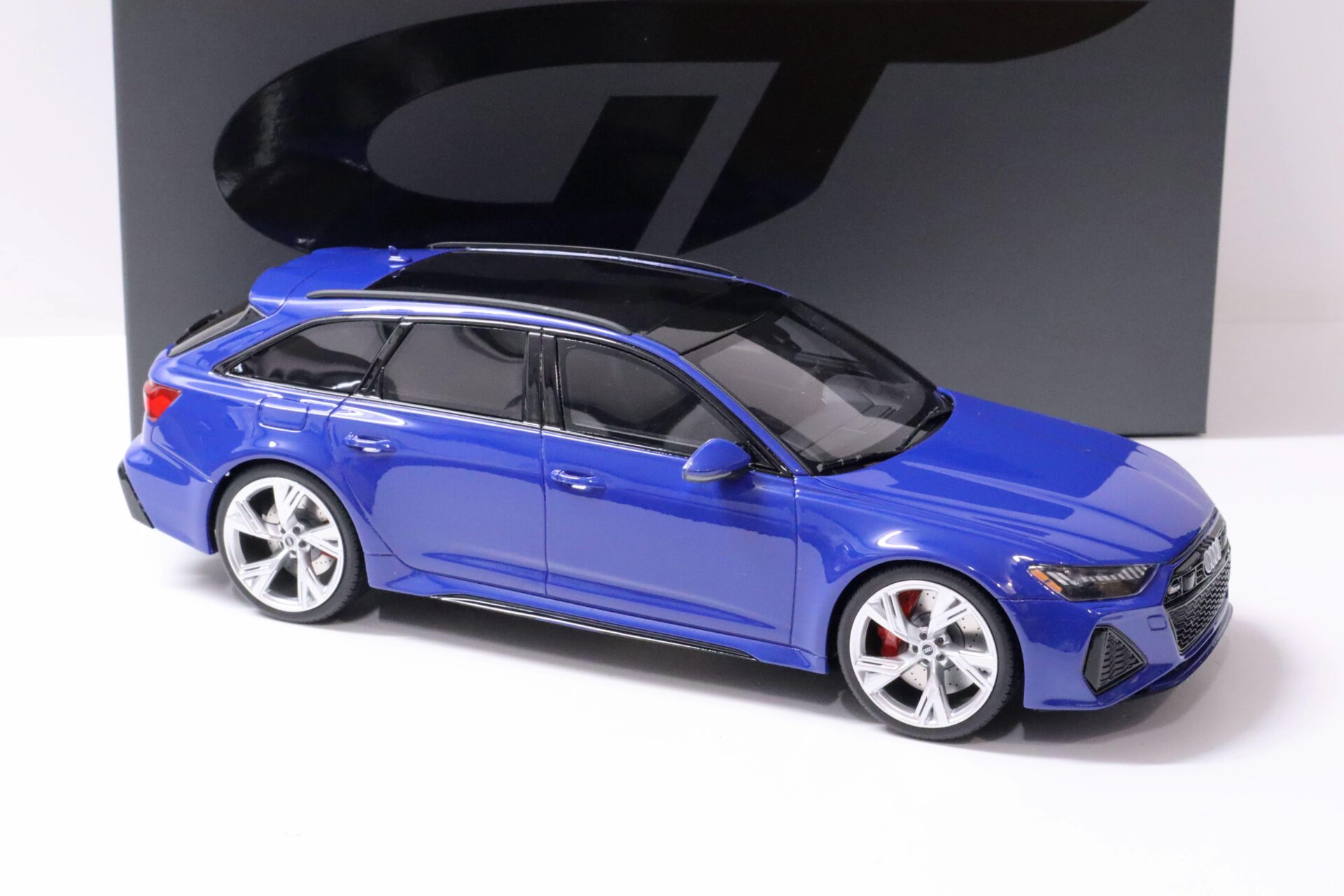 1:18 GT Spirit GT854 Audi RS6 Avant C8 Tribute Edition Nogaro blue 2020