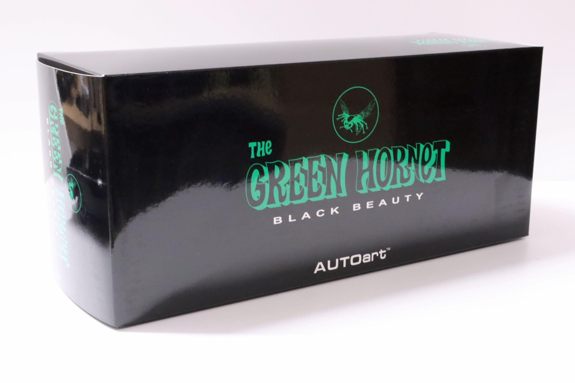 1:18 AUTOart Chrysler Imperial 1965 Black Beauty - The Green Hornet 71546