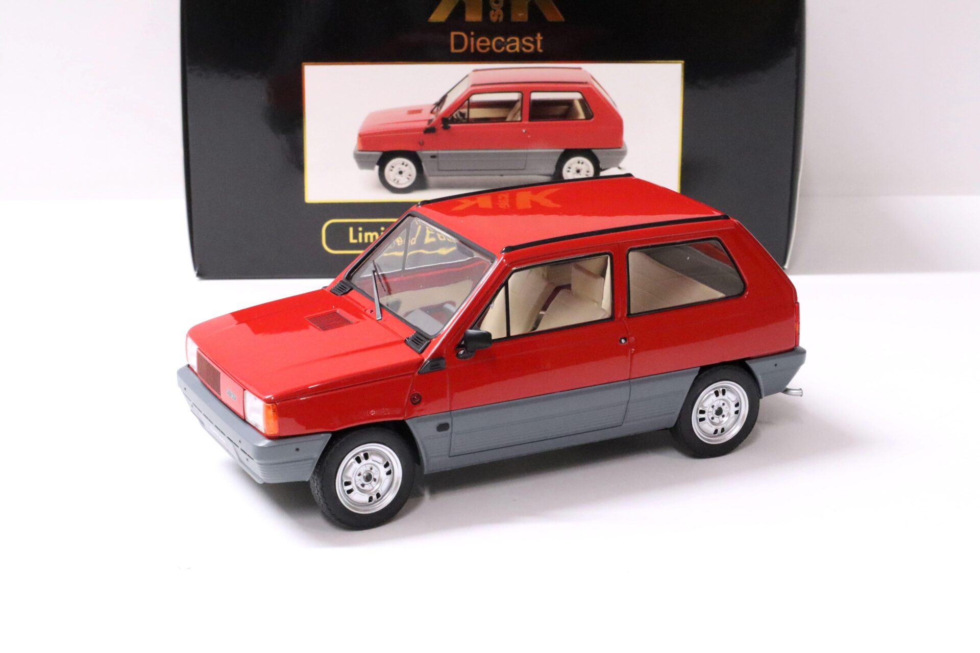 ID 61985 orig.jpg 1:18 KK-Scale Fiat Panda 30 MK1 red 1980