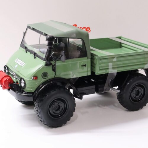 1:18 Schuco Mercedes Unimog 406 Cabriolet with Softtop green