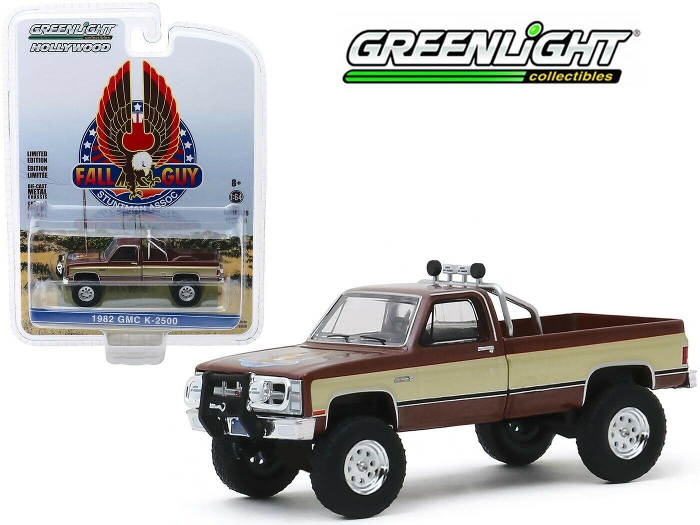 1:64 Greenlight 1982 GMC K-2500 Sierra Grande Wideside FALL GUY Stuntman Associa