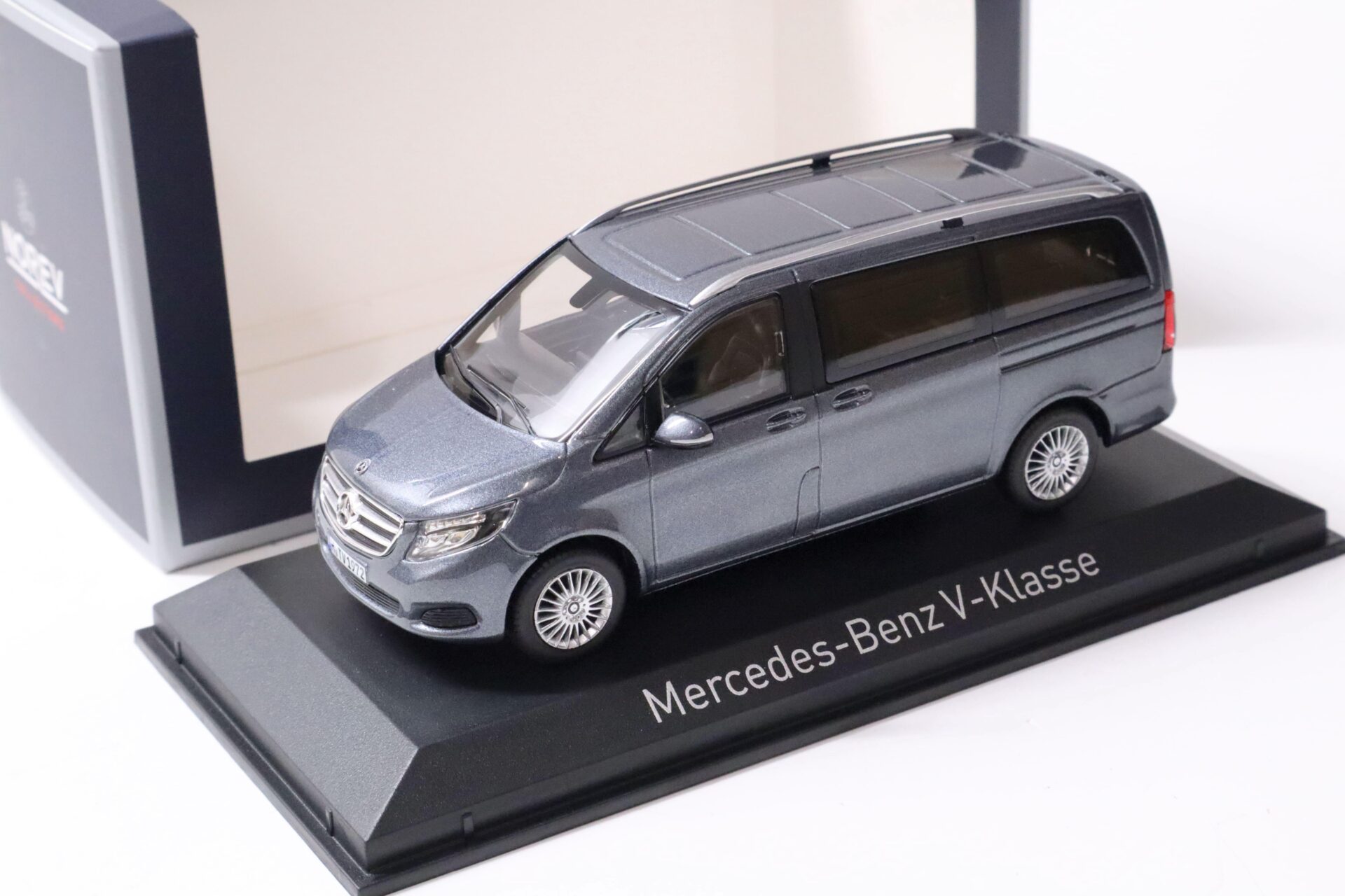 1:43 Norev Mercedes V-Klasse V-Class Van grey metallic 2015