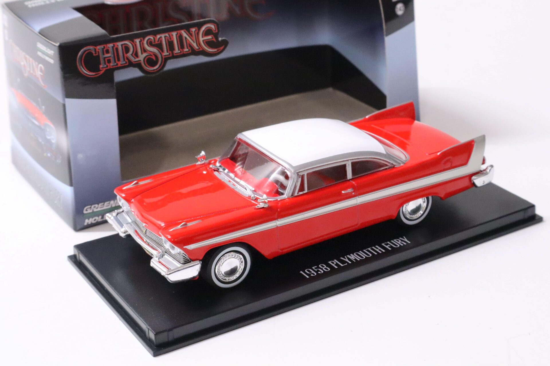 ID 62258 orig.jpg 1:43 Greenlight 1958 Plymouth Fury CHRISTINE red/ white roof