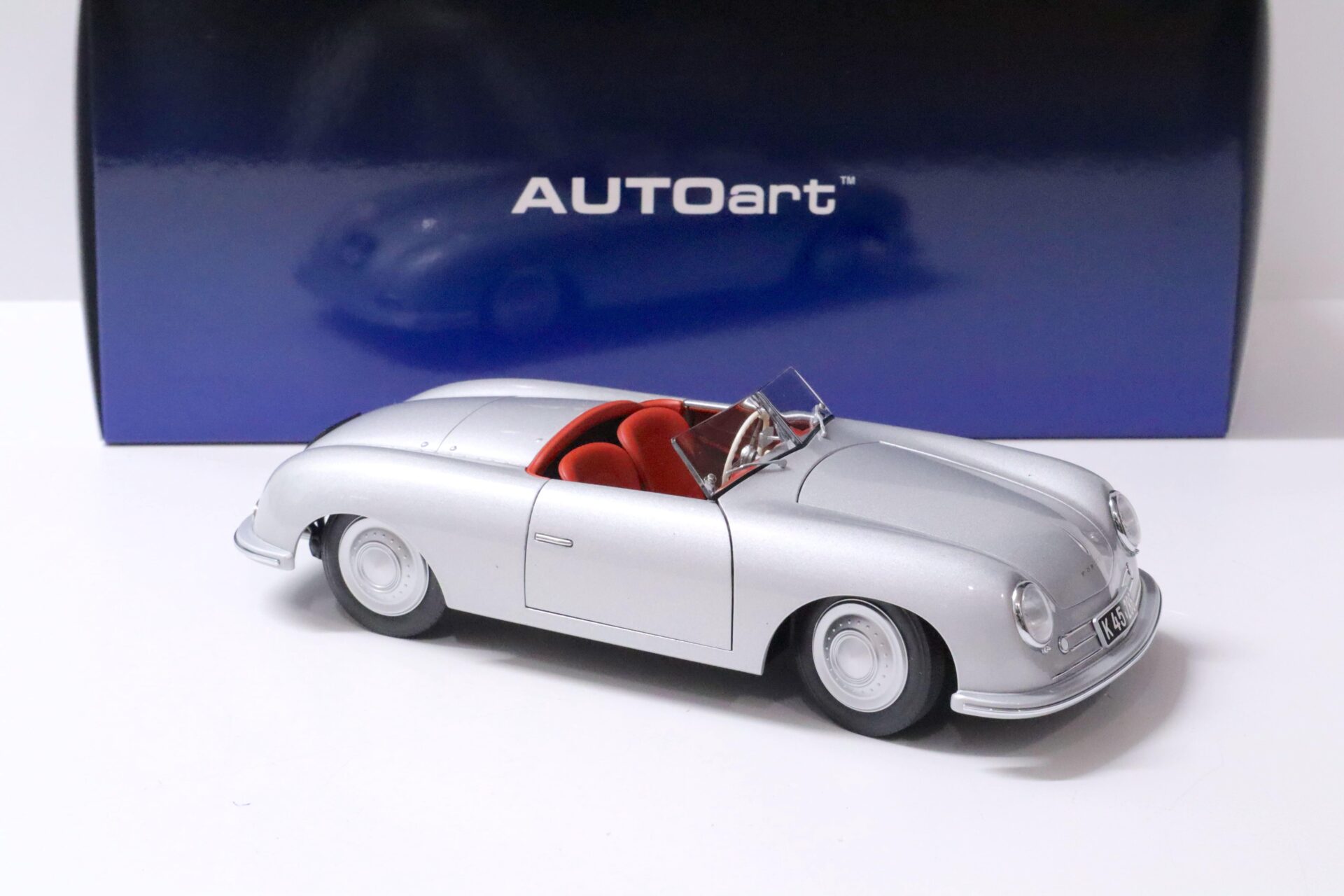 1:18 AUTOart Porsche 356 Nr.1 silver metallic 1948 Die-Cast