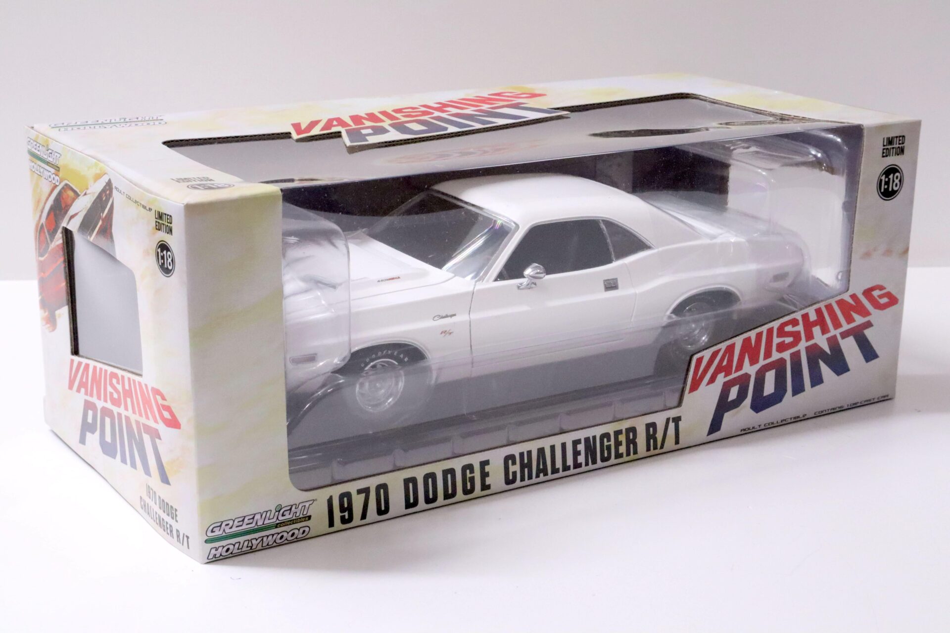 1:18 Greenlight 1970 Dodge Challenger R/T Coupe *VANISHING POINT* white