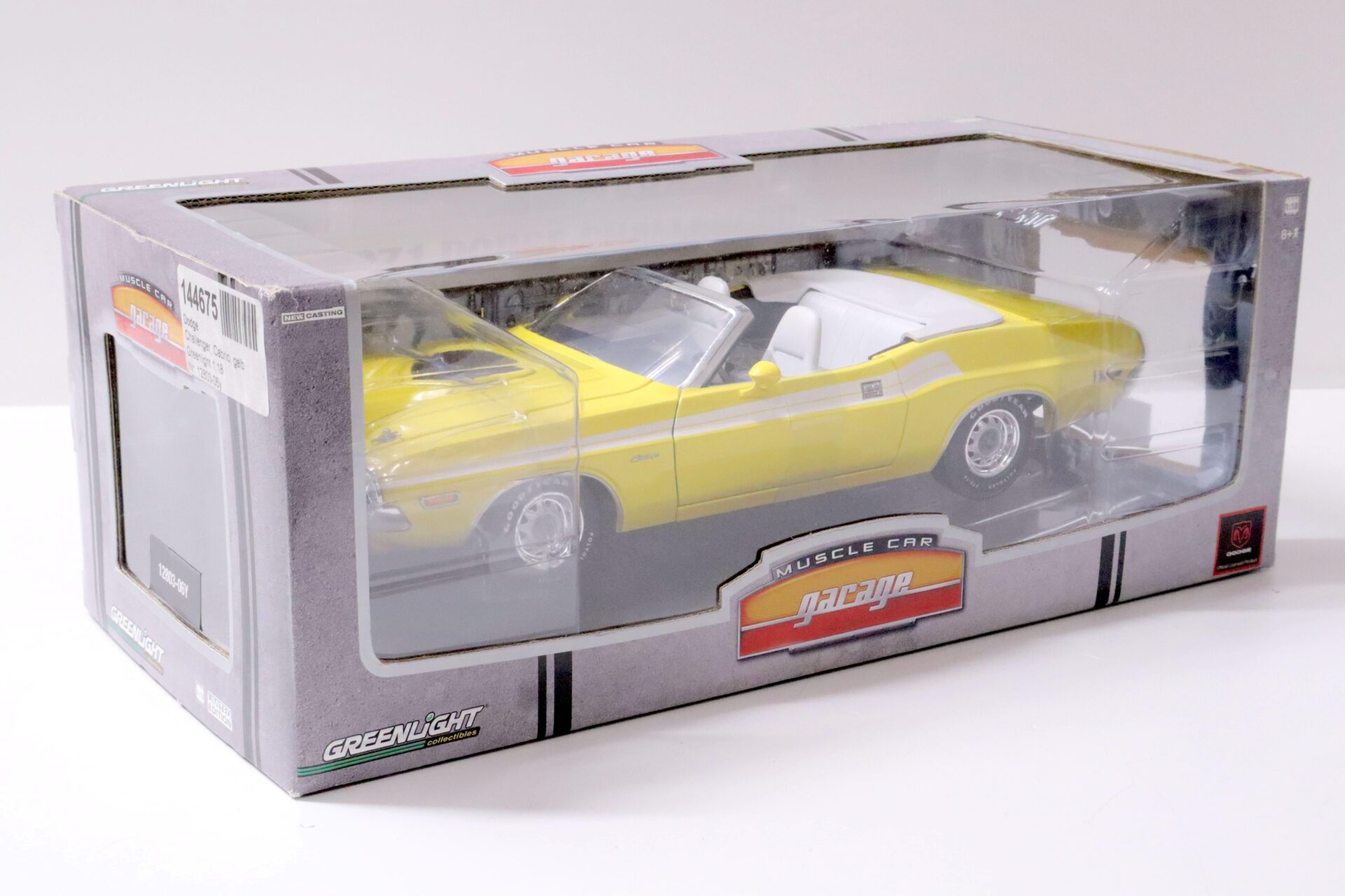 1:18 Greenlight 1971 Dodge Challenger Convertible Muscle Car Garage yellow