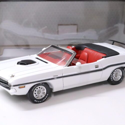 1:18 Greenlight 1970 Dodge Challenger R/T Convertible white