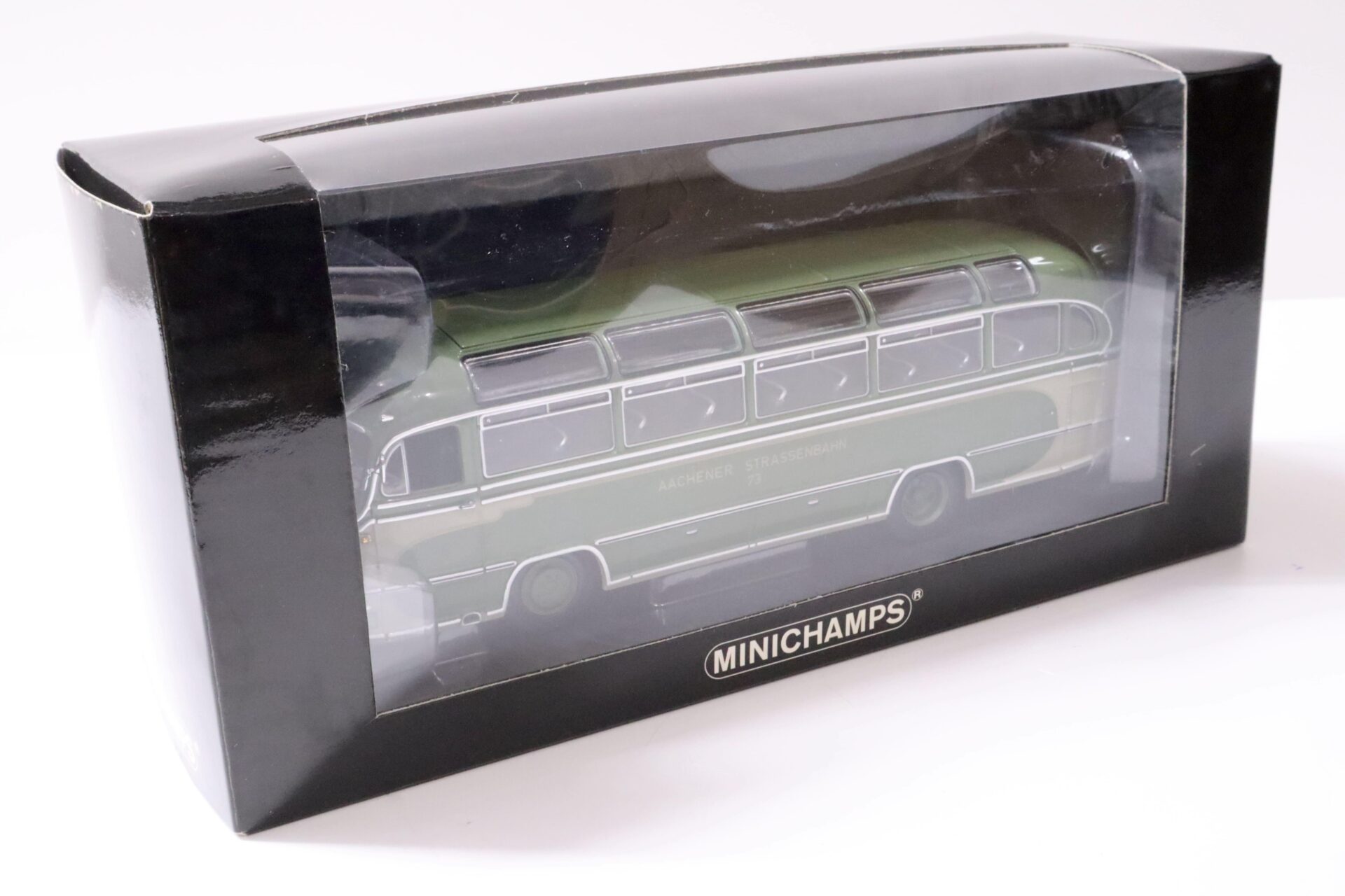 1:43 Minichamps Mercedes O 321 H Bus Aachener Straßenbahn green