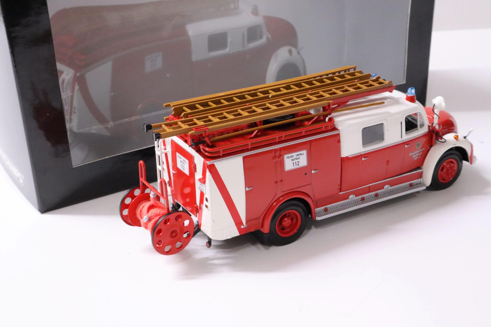 1:43 Minichamps Magirus- Deutz Merkur LF 16 Feuerwehr Dortmund red