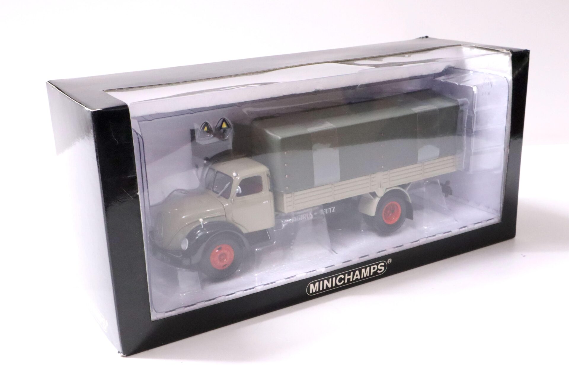 1:43 Minichamps Magirus S 6500 Canvas LKW Pritsche/ Plane grey/ black 1955