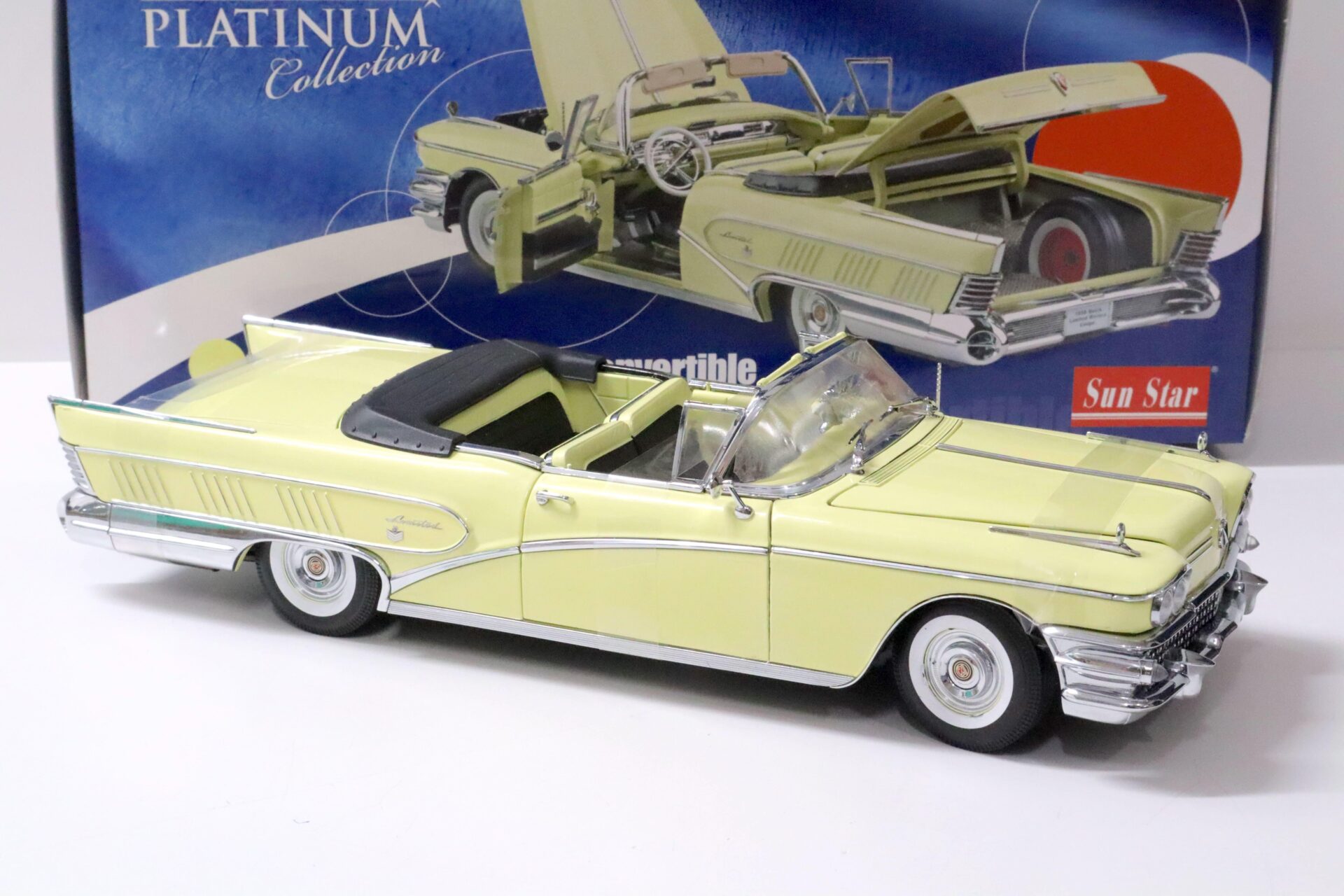 1:18 Sun Star 1958 Buick Limited Convertible Casino Cream yellow
